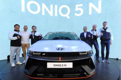 现代汽车N品牌首款电动高性能车IONIQ 5 N亮相，引领电动化驾驶新纪元