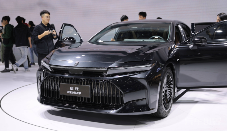 2023广州车展亮相的皇冠Sedan，传承皇冠血统的极致之作？