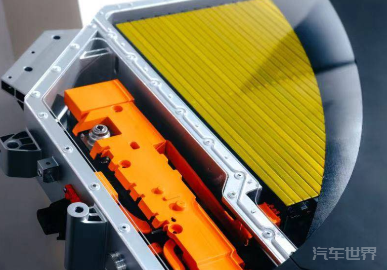 极氪发布创新电池技术，开启800V磷酸铁锂超快充新时代